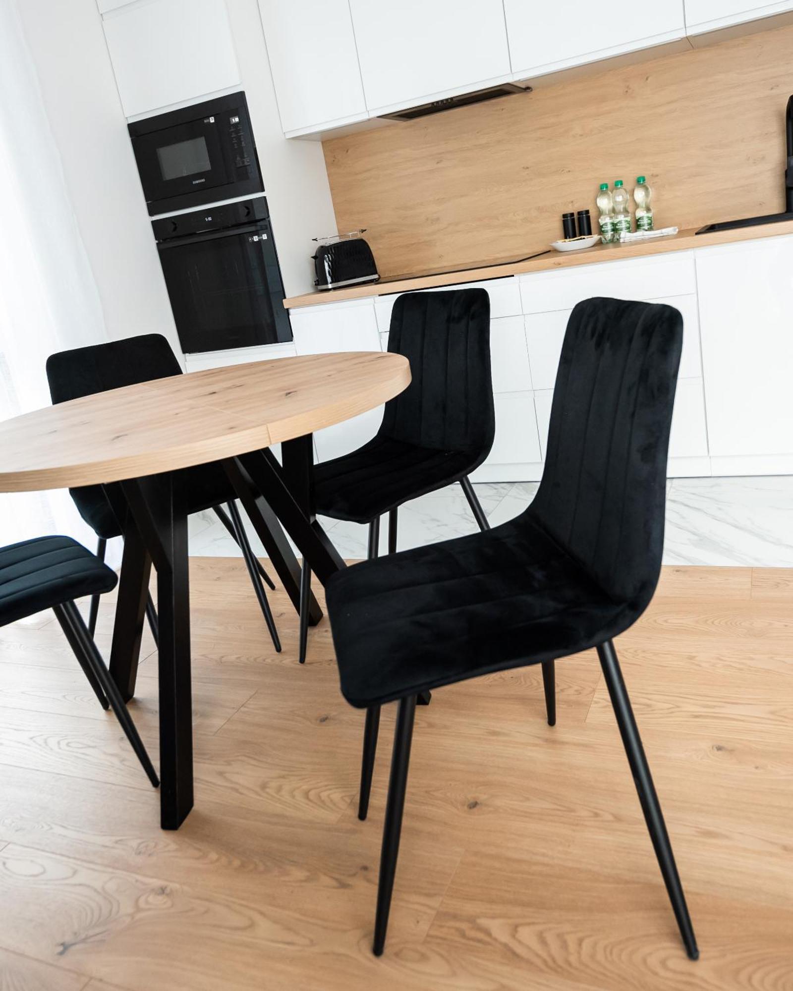 Brzeziny Deluxe Apartment *