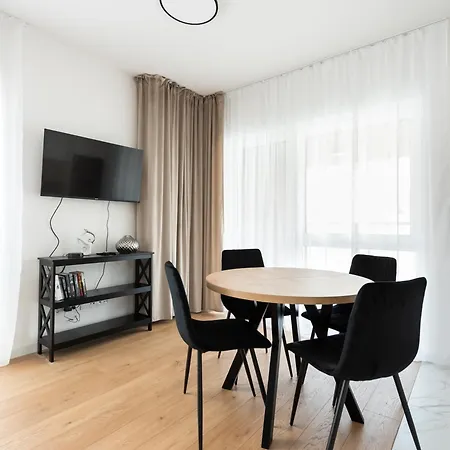 Brzeziny Deluxe Apartment Warsaw Exterior photo